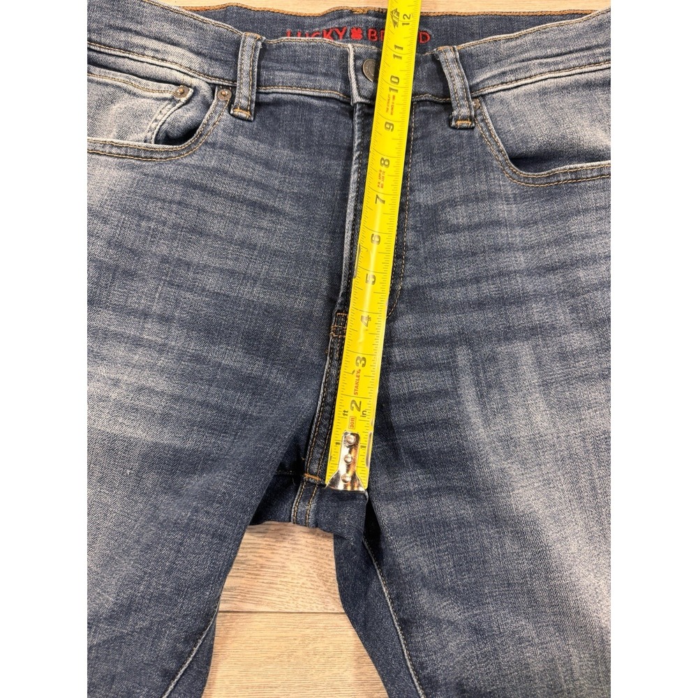 Lucky Brand 410 Straight Jeans Mens 32x32 Blue Medium Wash Denim 5-Pocket Casual - Picture 8 of 11